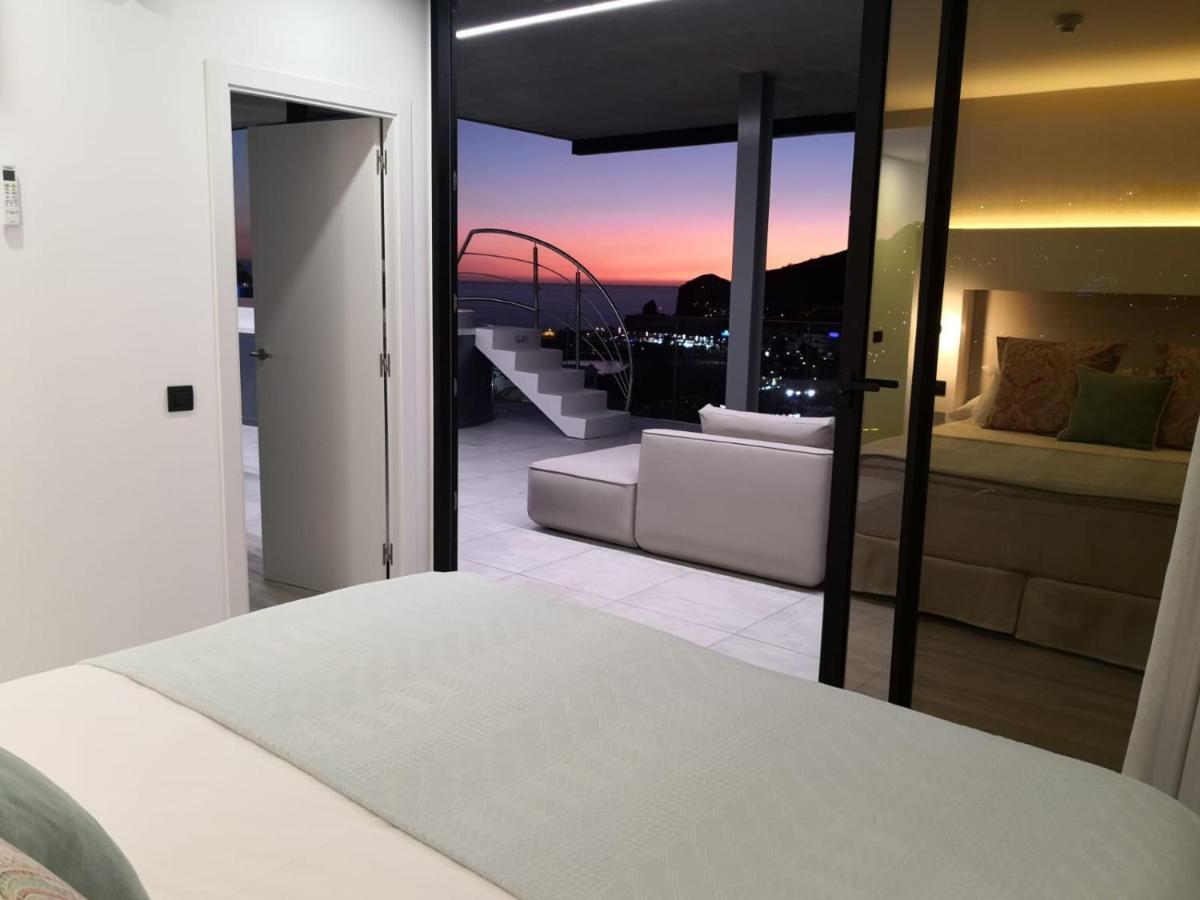 The One Luxury *