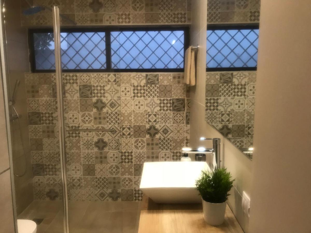 Appartement Seaviews And Flowers