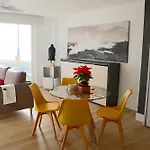 Durmiendo Sobre El Mar, Vivienda La Baja Grande