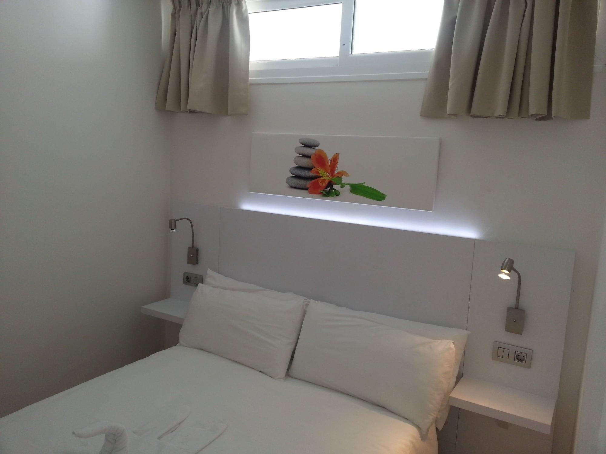 Eo Rosas Apartment