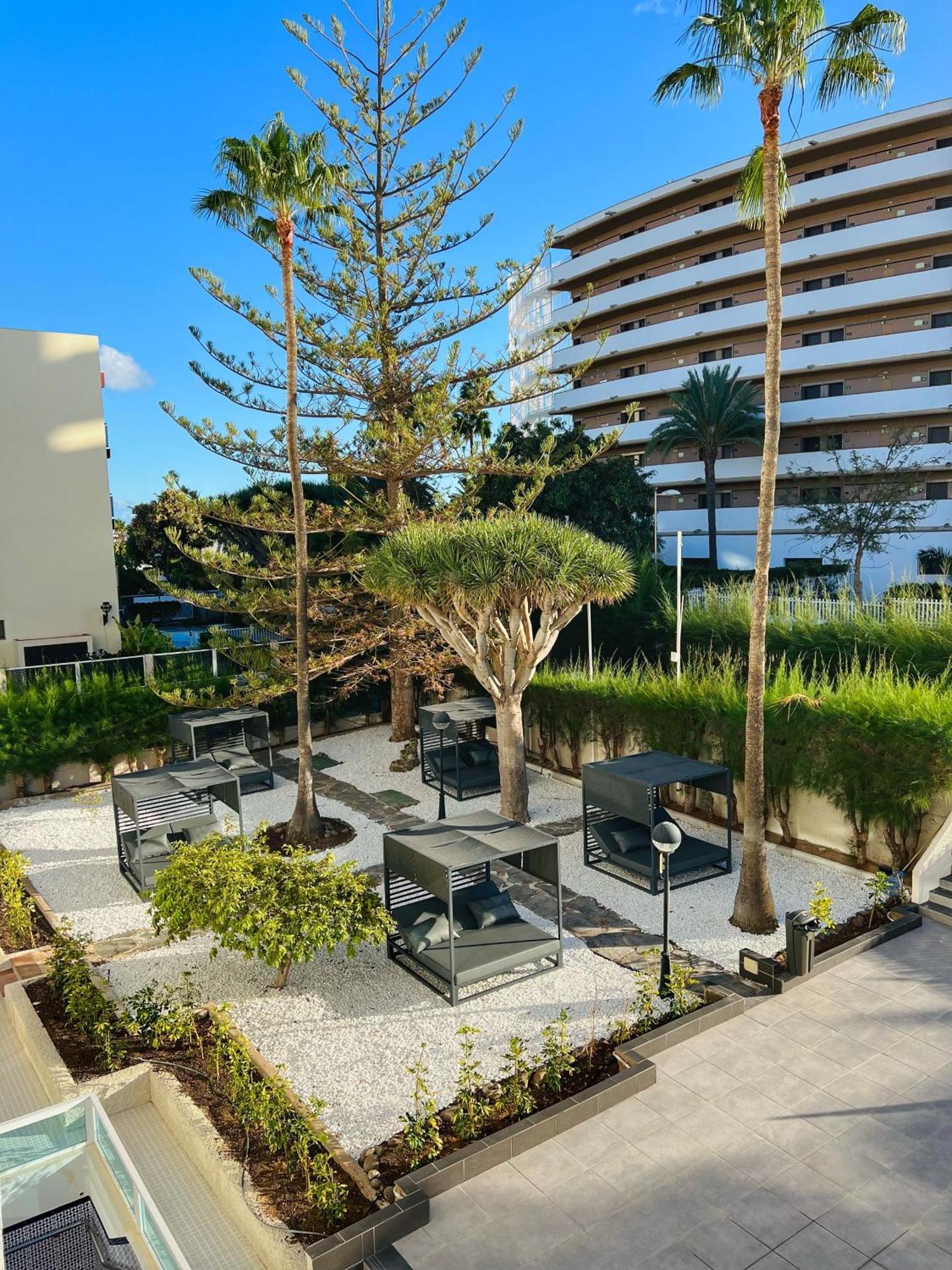 Apartahotel Fayna