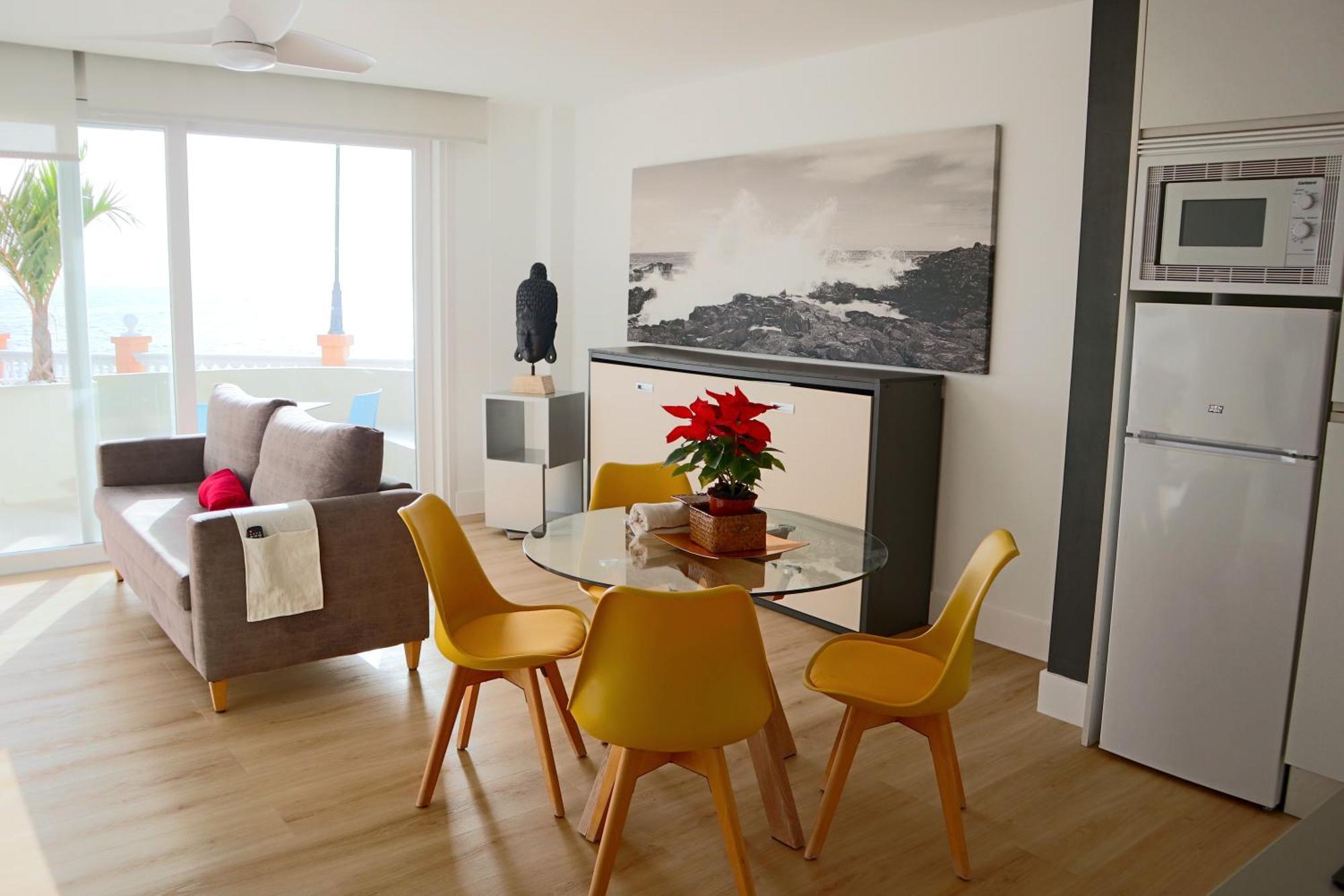 Durmiendo Sobre El Mar, Vivienda La Baja Grande Telde