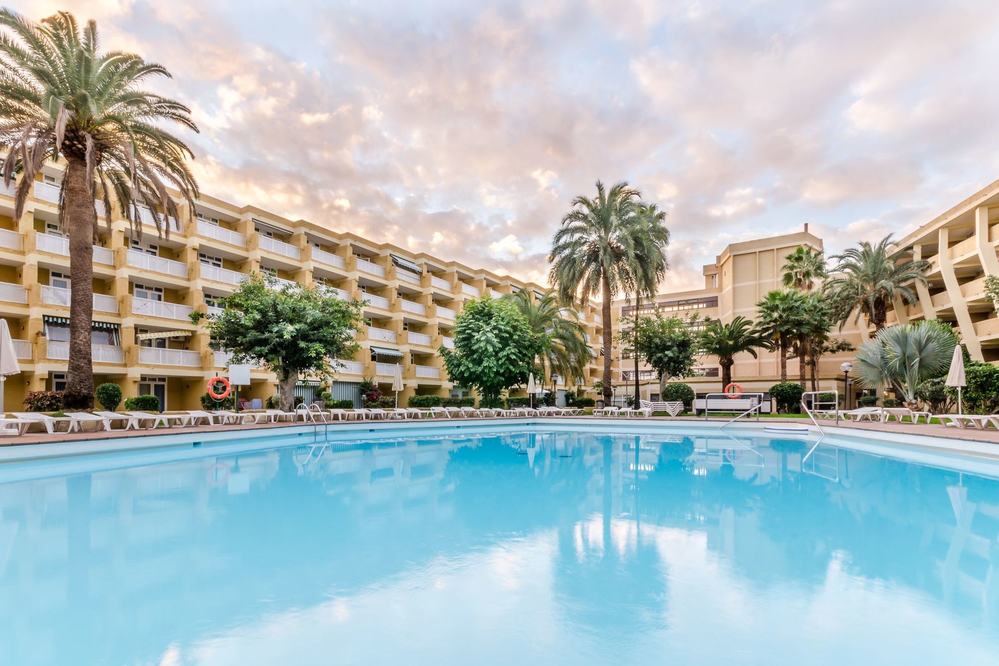 Ura Jardin Del Atlantico Apartment