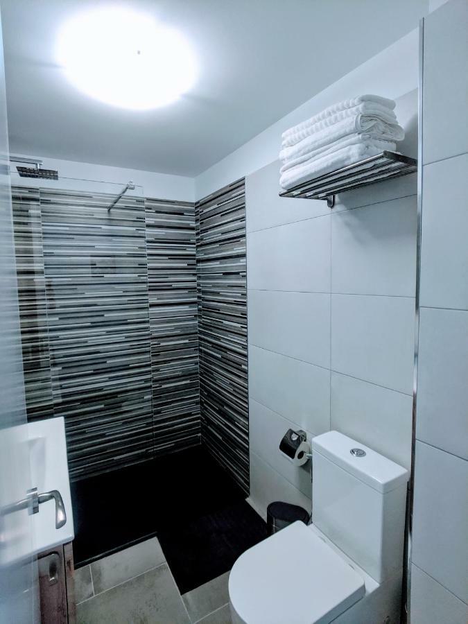 Modern Stylish *